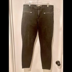 Gap True Skinny Black Ankle Jeans